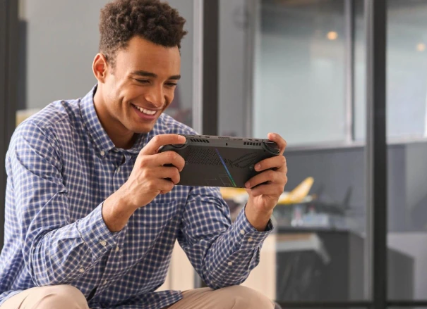 ROG Ally X ergonomic design supports comfortable long gaming sessions
